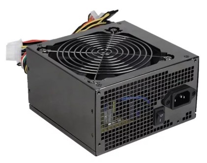 Alimentatore 650W 4*Sata 1*Pata New 20+4Pin Pci 6Pin Fan 12Cm Cavo 50Cm