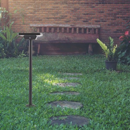 V-TAC Piantana Solare LED da Giardino 2W con sensore crepuscolare 155x720mm Colore Nero 3in1 IP65