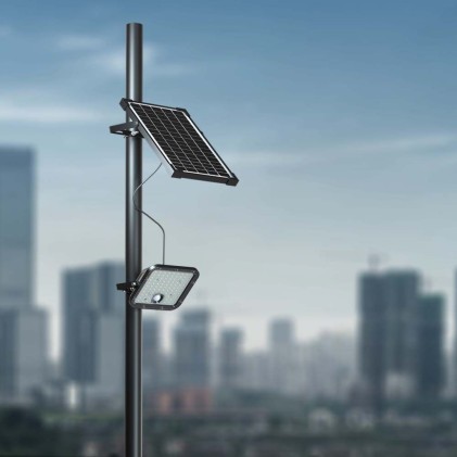 V-TAC Faro LED con Telecomando e Pannello Solare 30W Colore Nero 6000K