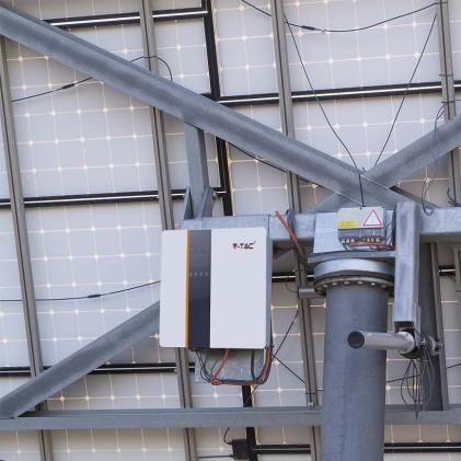 V-TAC Inverter Fotovoltaico Monofase Ibrido On-Grid/Off-Grid 6kW con Schermo LCD inclusi CT, WiFi e Cavo USB Garanzia 5 Anni IP65