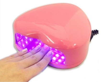 Lampada UV 28 LED ricostruzione unghie 3W Pro Nail Art Cuore colore Bianco