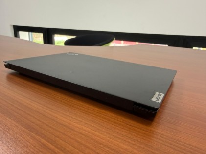 Lenovo ThinkPad L14 Gen 2 14" FHD &ndash; Intel Core i5-1145G7 | 8GB RAM | 256GB SSD | Windows 11 Pro | Notebook Ricondizionato Grado A