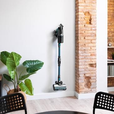 Cecotec Conga RockStar 890 Titanium Ergoflex Scopa Aspirapolvere Cordless 480W - Tubo Ergoflex - Motore Digitale - 30 kPa - Autonomia fino a 100 min. - Display digitale - Kit accessori