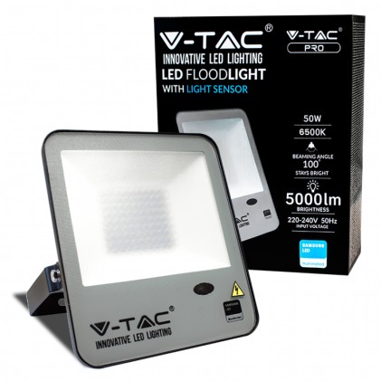 V-TAC PRO Faro LED Chip Samsung 50W 100LM/W con Sensore Crepuscolare Colore Nero 6500K IP65