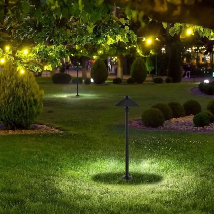 V-TAC PRO Piantana LED da Giardino 7W Chip Samsung con Picchetto Colore Nero 3000K IP65