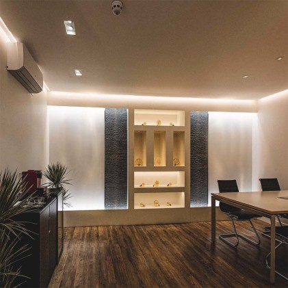 V-TAC Strip LED SMD5050 4,8W/m 5m 30 LED/m 12V 3000K IP65 10mm