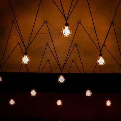 V-TAC Lampadina LED E27 18W 140LM/W G95 Filamento 3000K