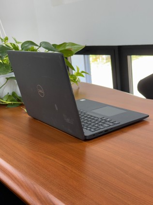 Notebook Ricondizionato Dell Latitude 3510 15,6" Intel Core i5-10210U 8GB RAM 256GB SSD NVMe Windows 11 &ndash; Grado C