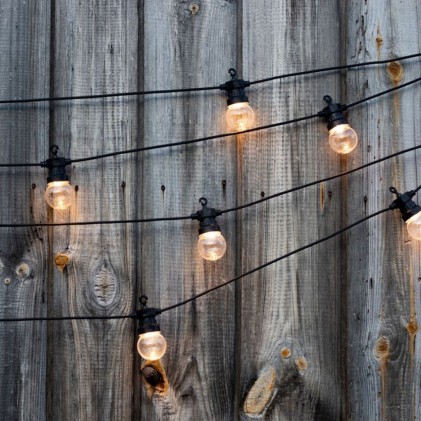 V-TAC Catenaria 5m con 10 Lampadine mini Globo a Filamento LED 4W Colore Nero con Trasformatore 3000K