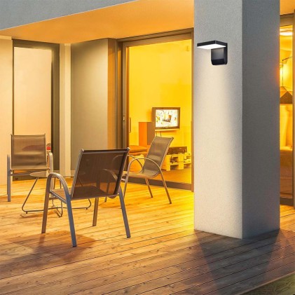 V-TAC Lampada LED da Muro Quadrata 17W 150LM/W Colore Nero 3000K IP65