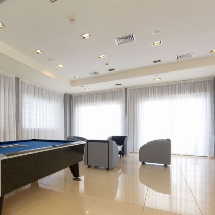 V-TAC Portafaretto LED da Incasso GU10 Quadrato Colore Bianco con Supporto Inclinato Nero