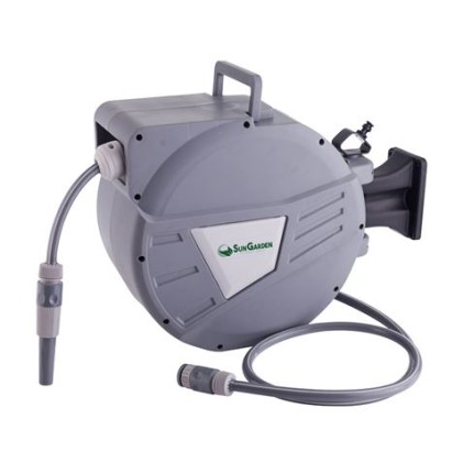 Avvolgitubo Sungarden SG0165 da 20 metri - Avvolgitore automatico con guida - Funzione di riavvolgimento lento - Staffa per montaggio a parete - Rotazione a 180&deg; - Grigio