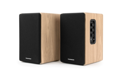 Sistema di altoparlanti da scaffale Thomson - Potenza musicale 150 W - Bluetooth - Ingressi ottici, USB, RCA - Telecomando - Finitura in legno e nero