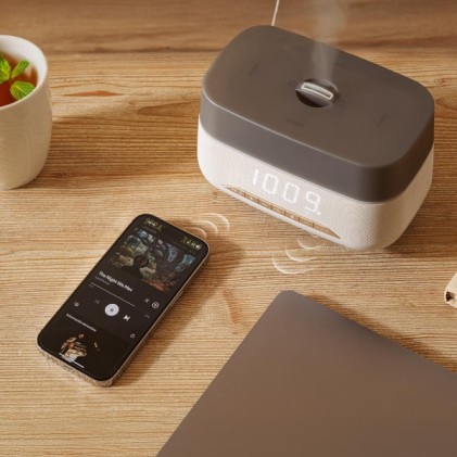 Umidificatore per aromaterapia Cecotec PureAroma 1300 Hydra Speaker con altoparlante integrato - Capacit&agrave; 300 ml - Display a LED - Bluetooth - 3 modalit&agrave; - Timer - 7 colori LED - Design minimalista - Beige