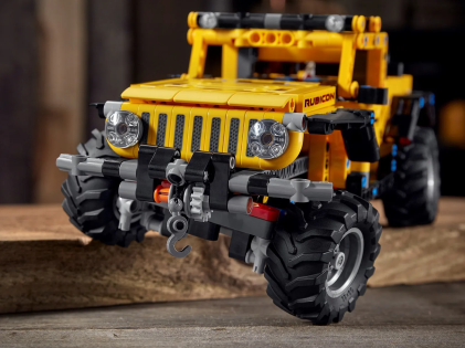 LEGO 42122 Jeep Wrangler, 665 pezzi, Macchina Giocattolo, Set da Costruzione SUV Fuoristrada