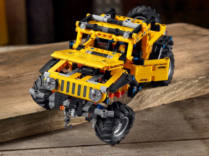 LEGO 42122 Jeep Wrangler, 665 pezzi, Macchina Giocattolo, Set da Costruzione SUV Fuoristrada