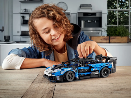 LEGO 42123 McLaren Senna GTR, 830 pezzi, Auto da Corsa da Collezione, Modello da Costruire