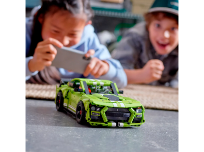 LEGO 42138 Ford Mustang Shelby GT500, 544 pezzi, Modellino Auto da Costruire, Macchina Giocattolo con App AR