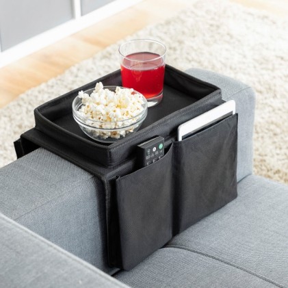 Vassoio da divano 2 in 1 Innovagoods - Multifunzionale - Organizer con telecomando e 6 scomparti - Superficie del vassoio 26x17 cm - 54x31x4 cm - Nero