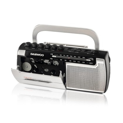 Registratore a cassette radio AM/FM Daewoo - Alimentazione a batterie - Jack da 3,5 mm - Microfono integrato - Altoparlante integrato - Maniglia per il trasporto - Grigio