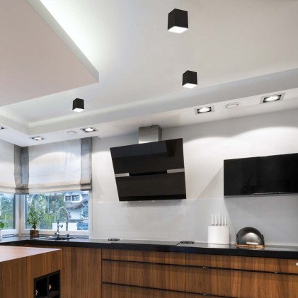 V-TAC Portafaretto LED Montaggio a Plafone Quadrato GU10 Corpo Nero in Ferro e Metallo Cromato e Riflettore Oro Rosa