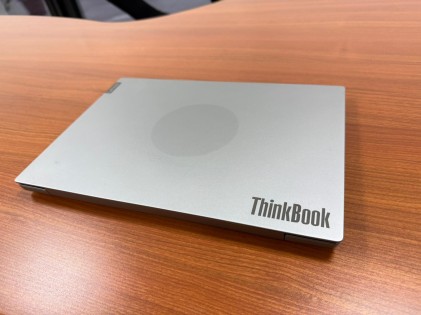 Lenovo ThinkBook 14-IIL 14" FHD &ndash; Intel Core i7-1065G7 | 16GB RAM | 512GB SSD | Windows 11 Pro | Notebook Ricondizionato Grado A