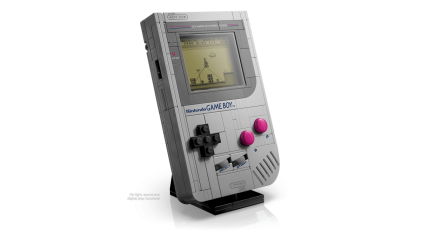LEGO Super Mario Game Boy Set da Costruzione per Adulti - Modello da Esposizione Nintendo con 2 Cartucce con Schermi Lenticolari Incluso Zelda e Stand - Regalo Retr&ograve; per i Fan dei Videogiochi - 72046