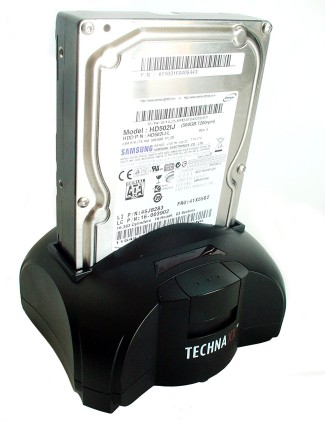 Technaxx Hard-Disk Dockingstation 2,5" / 3,5" Hard-Disk SATA I/II