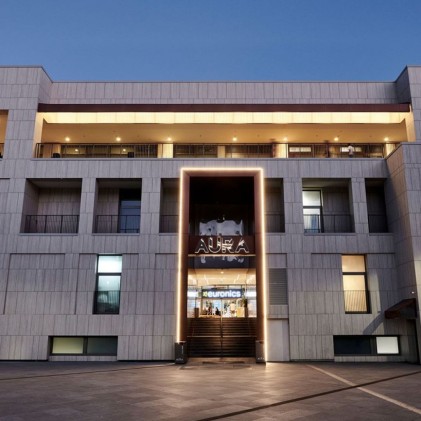 V-TAC Portafaretto LED da Incasso GU10 con Sezione a Mezza Luna Colore Bianco con Interno Nero