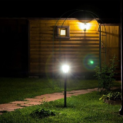 V-TAC Piantana LED da Giardino con Portalampada E27 (max 40W) in Acciaio Inossidabile h: 800mm Colore Nero IP44