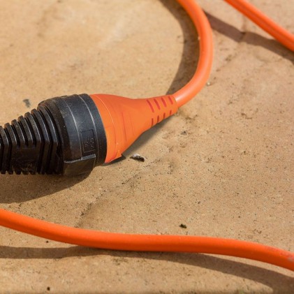 V-TAC Cavo Prolunga 3G 1.5MM * 15M 16A Colore Anrancio e Nero IP44