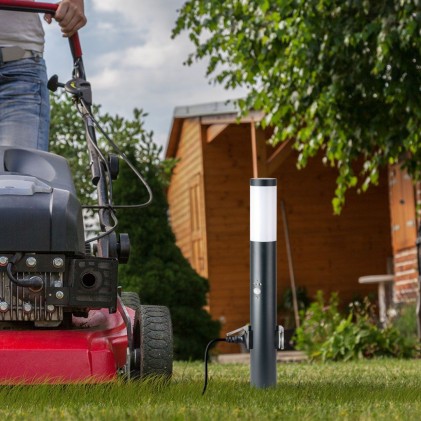 V-TAC Piantana LED da Giardino 60cm con Portalampada E27 e 2 Prese Schuko e Sensore di movimento (max 60W) Colore Grigio IP44