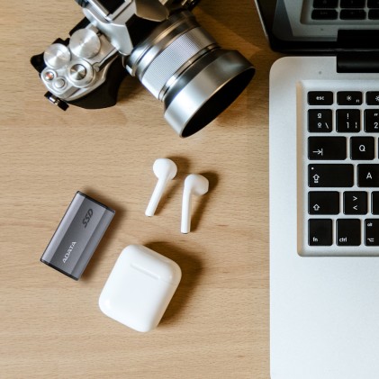 Adata Ssd Esterno Se880 Premium 2Tb Usb 3.2 Gen2 R/W 2000/2000