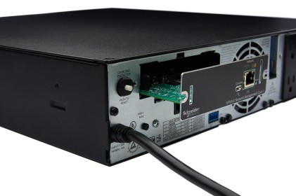 APC UPS Network Management Card with PowerChute Network Shutdown