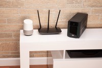 APC Easy UPS A linea interattiva 900 VA 480 W 4 presa(e) AC