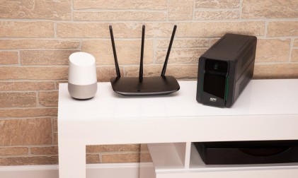 Apc Back-Ups 750Va, 230V, Avr, Iec Sockets