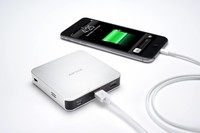 videoproiettori Aiptek MobileCinema i70 Proiettore portatile 70ANSI lumen DLP WVGA (854x480) Argento videoproiettore