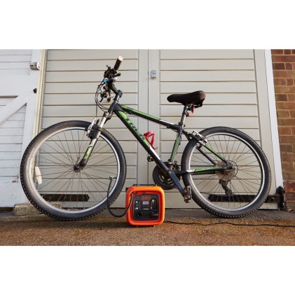 Black & Decker Compressore portatile ASI400 senza serbatoio alimentazione 12V 160l/m