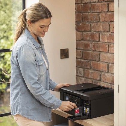 ORIGINALE Brother Multipack nero / ciano / magenta / giallo LC521VAL LC521VAL 2000 pagine