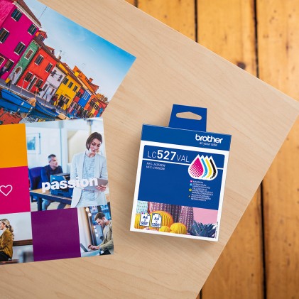 ORIGINALE Brother Multipack nero / ciano / magenta / giallo LC527VAL LC527VAL 4000 pagine