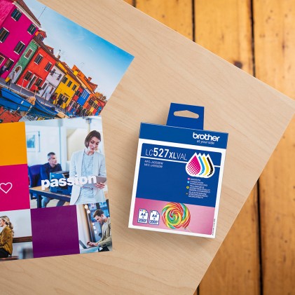 ORIGINALE Brother Multipack nero / ciano / magenta / giallo LC527XLVAL LC527XLVAL 9000 pagine