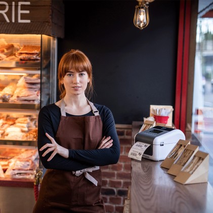 Brother TD-4550DNWB stampante per etichette (CD) Termica diretta 300 x 300 DPI 152 mm/s Con cavo e senza cavo Collegamento ethernet LAN Wi-Fi Bluetooth