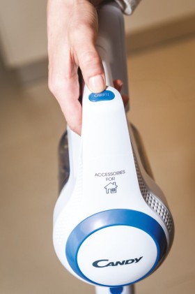 Scopa Elettrica Batteria Candy 39400965 Viva Cviva10 011 Pure White