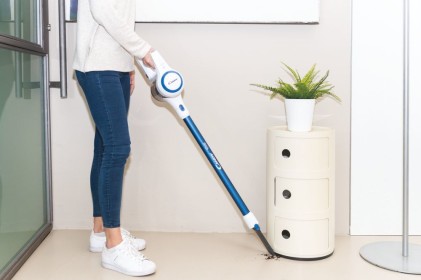 Scopa Elettrica Batteria Candy 39400965 Viva Cviva10 011 Pure White