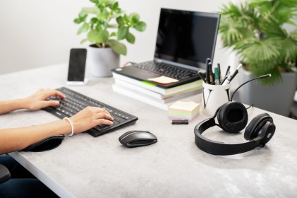 CHERRY GENTIX BT mouse Gaming Ambidestro Bluetooth Ottico 2000 DPI