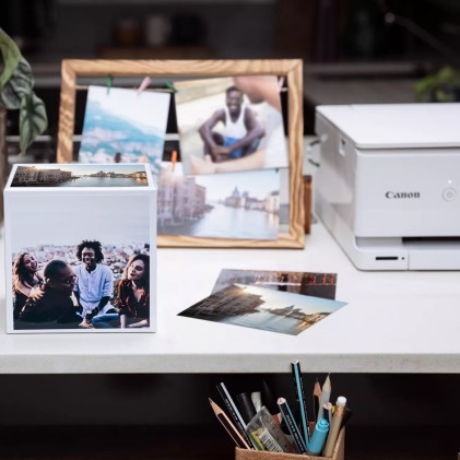 ORIGINALE Canon Value Pack Verde PP-201 5x5 Photo Cube Creative Pack + 13x13 cm Fotopapier 40 fogli