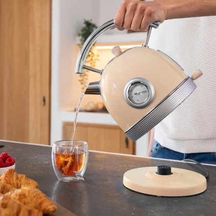 Bollitore Cecotec ThermoSense 420 Beige Chiaro 2200W - Capacit&agrave; 1,8L - Acciaio Inossidabile - Filtro anticalcare - Base con rotazione a 360&ordm; - Indicatore temperatura - Stile vintage
