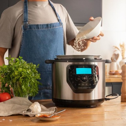 Cecotec H Deluxe Fry GM Cucina programmabile da 6 litri con testina friggitrice ad aria - Antiaderente - Bilancia - Display LCD - Ergonomica - Temperatura fino a 200&ordm;C - Controllo vocale - Nero e argento