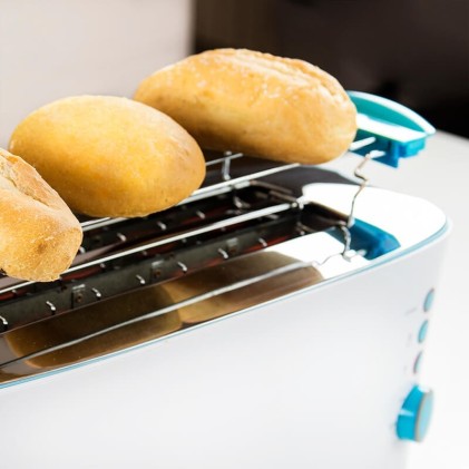 Tostapane elettrico Cecotec Toast & Taste 2L 1350W - 7 livelli di potenza - Capacit&agrave; per 4 toast - Include supporto per panini - Vassoio raccogli briciole