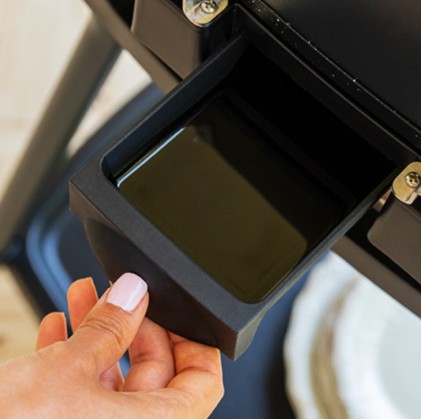 Cecotec PerfectCountry 2000 EasyMove Barbacoa Electrica - 2000W - Antiadherente - Tapa Abatible y Regulable - Bandeja Recogegrasas - Patas de Acero - Asa de Tacto Frio - Color Negro